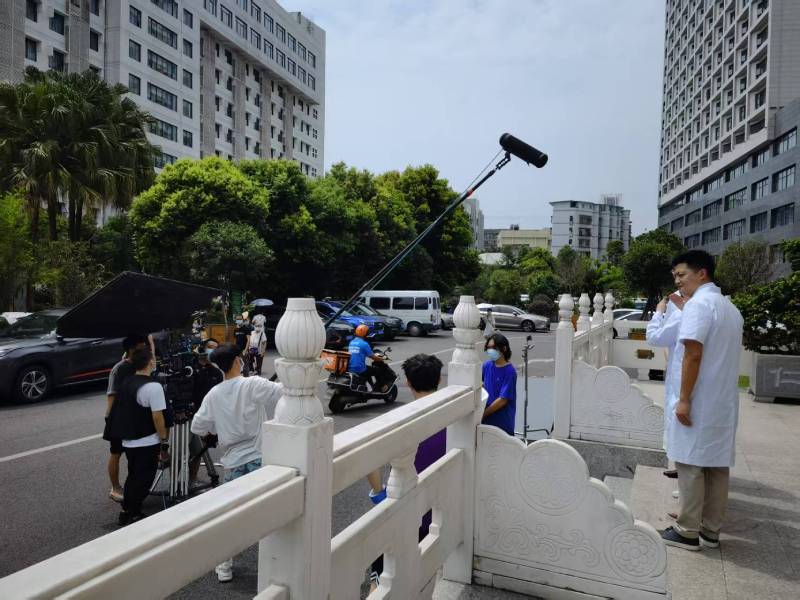 芗城区广告片拍摄公司低成本实现高规格制作的诀窍